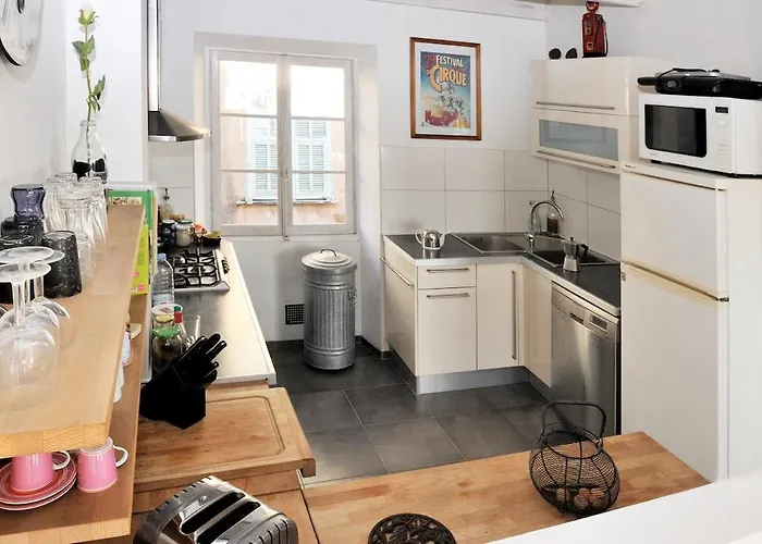 Stunning 3br Full Ocean View - Town Center * Menton