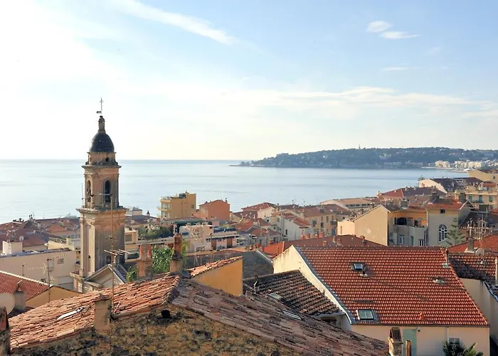 Stunning 3br Full Ocean View - Town Center Apartment *