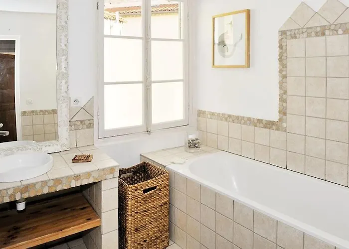 Stunning 3br Full Ocean View - Town Center * Menton